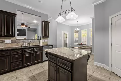 Kitchen - 157 Hidden Valley Dr, Conway, AR 72034 photo 2 of 3