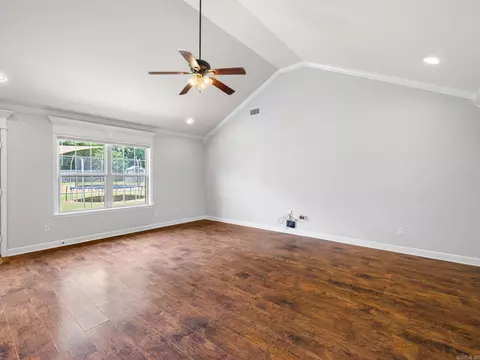 Living - 353 Cinel Loop, Austin, AR 72007 photo 3 of 6