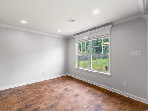 Living - 353 Cinel Loop, Austin, AR 72007 photo 5 of 6