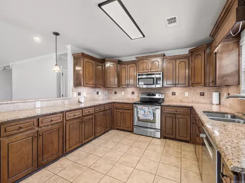 Kitchen - 353 Cinel Loop, Austin, AR 72007 photo 3 of 3