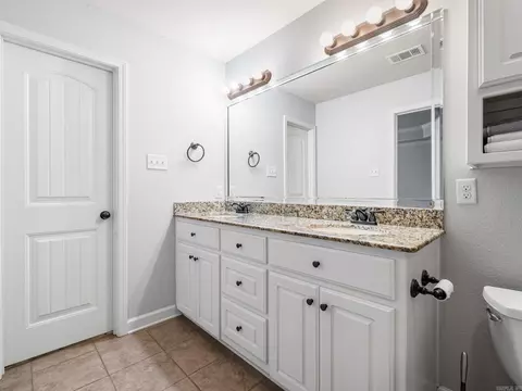 Bath - 353 Cinel Loop, Austin, AR 72007 photo 1 of 4