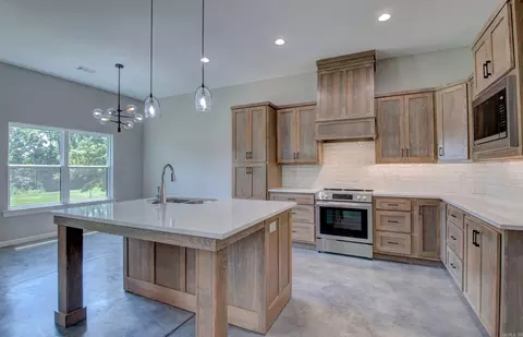 Kitchen - 32 Echohawk Ln, Cabot, AR 72023 photo 1 of 5