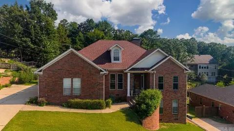 27 Calumet Rd, Little Rock, AR 72223
