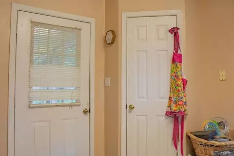 Entry Way - 4875 Highway 375, Mena, AR 71953 photo 1 of 4