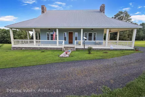 Exterior - 676 Diamond Dr, Marshall, AR 72650 photo 10 of 20