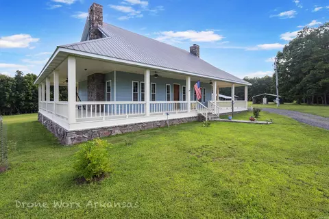 Exterior - 676 Diamond Dr, Marshall, AR 72650 photo 9 of 20