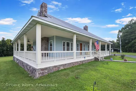 Exterior - 676 Diamond Dr, Marshall, AR 72650 photo 3 of 18