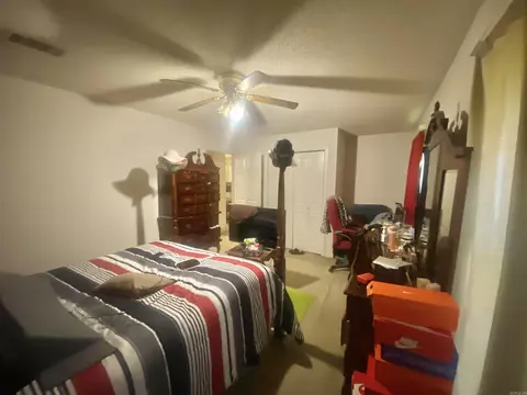 Bedroom - 1223 E 28th Ave, Pine Bluff, AR 71601 photo 2 of 3