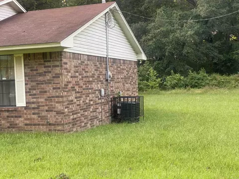 Exterior - 1223 E 28th Ave, Pine Bluff, AR 71601 photo 3 of 10