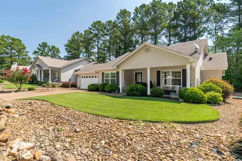 26 Jardin Way, Hot Springs Village, AR 71909
