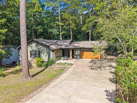 60 S Pego Way, Hot Springs Village, AR 71909