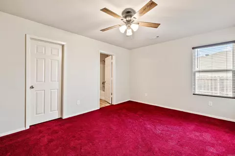 Bedroom - 4448 Olympic Dr, Benton, AR 72019 photo 5 of 6