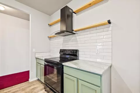 Kitchen - 4448 Olympic Dr, Benton, AR 72019 photo 6 of 6
