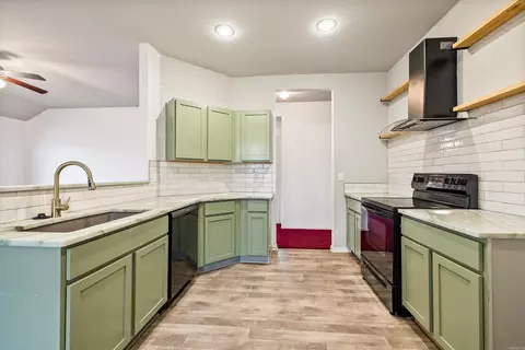 Kitchen - 4448 Olympic Dr, Benton, AR 72019 photo 1 of 6
