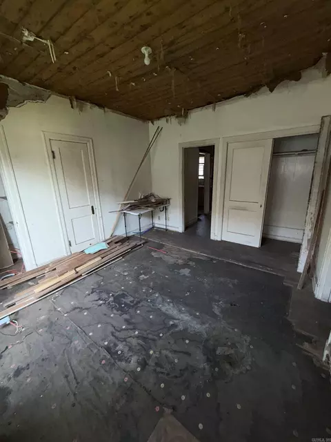 Bedroom - 1926 S Olive St, Pine Bluff, AR 71601 photo 2 of 2
