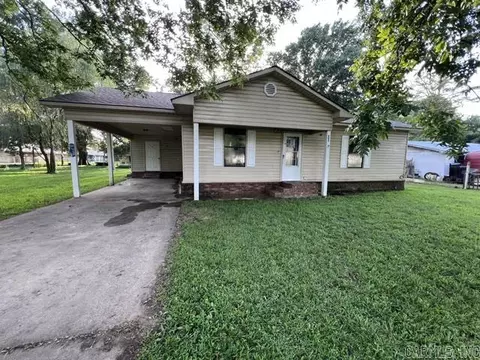 203 S San Francisco St, Caraway, AR 72419