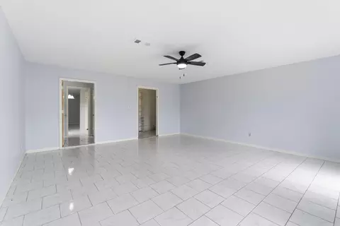 Living - 207 Fairway Dr, Conway, AR 72034 photo 7 of 7