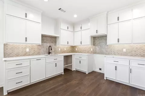 Kitchen - 203 E Florida St, Beebe, AR 72012 photo 3 of 4