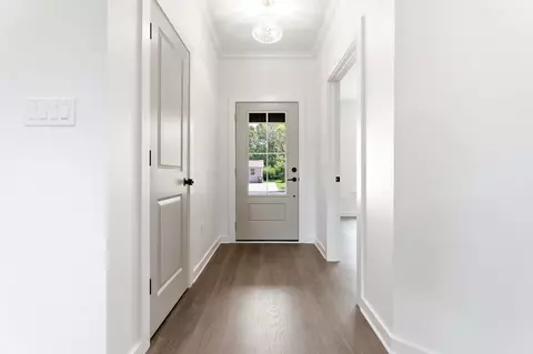 Entry Way - 205 E Flordia St, Beebe, AR 72012 photo 1 of 3