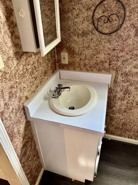 Bath - 308 Home, Marked Tree, AR 72365 photo 1 of 3