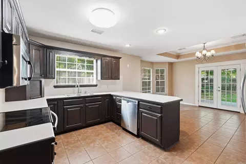 Kitchen - 104 Applegate, Conway, AR 72034 photo 2 of 7