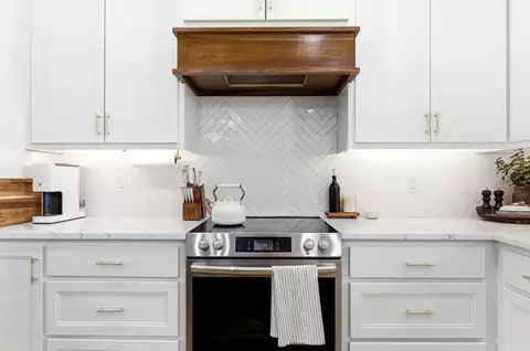 Kitchen - 347 Ridge Rd, Beebe, AR 72012 photo 4 of 4