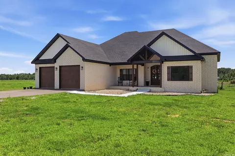 Exterior - 347 Ridge Rd, Beebe, AR 72012 photo 5 of 10