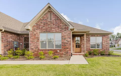 101 Edgewood Cir, Little Rock, AR 72223