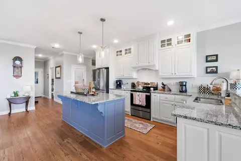 Kitchen - 75 Crested Butte Rd, Austin, AR 72007 photo 3 of 6