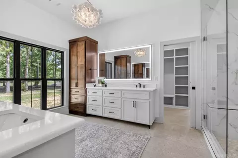 Bath - 66 Friendship Rd, Conway, AR 72032 photo 5 of 5