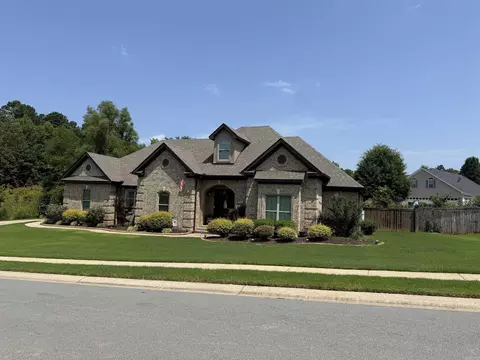 514 Clayton Oaks Dr, Benton, AR 72019