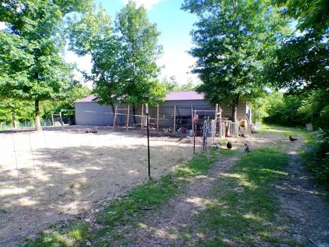 1417 Skyline Dr, Amity, AR 71921 photo 4