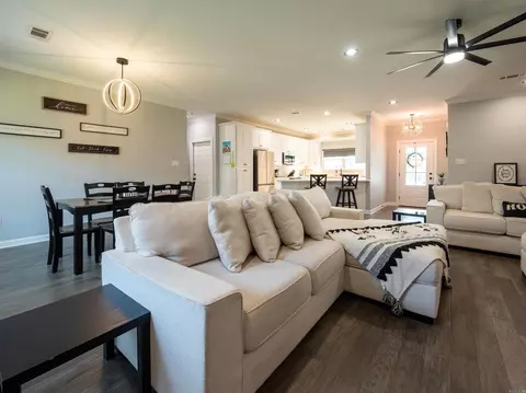 Living - 2112 Sable Oaks Cir, Bryant, AR 72022 photo 1 of 1