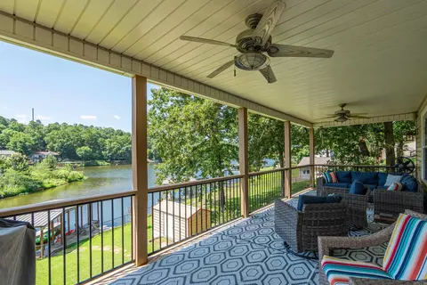 126 Southview Cir, Hot Springs, AR 71913