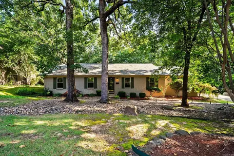 10800 San Joaquin Valley Dr, Little Rock, AR 72212