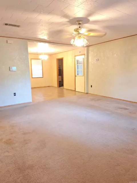 Living - 1506 Dixon Ln, Pine Bluff, AR 71603 photo 1 of 1