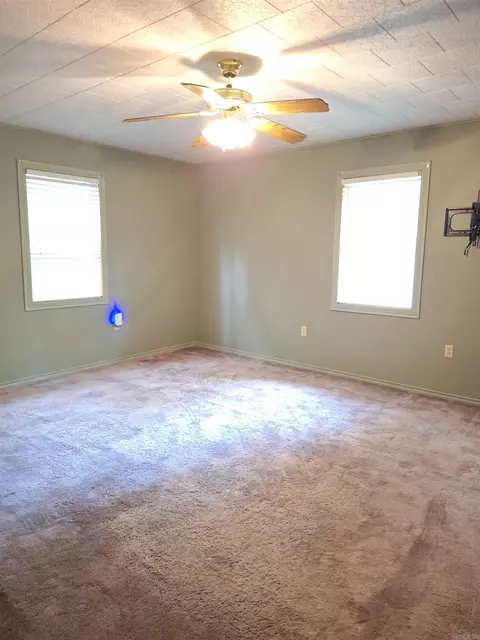 Bedroom - 1506 Dixon Ln, Pine Bluff, AR 71603 photo 1 of 3