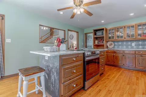 Kitchen - 13633 Us 62, Ash Flat, AR 72513 photo 4 of 6
