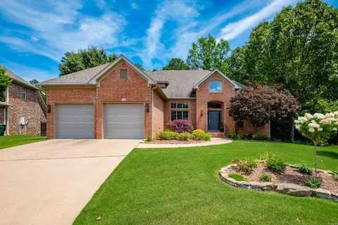 3 Arles Dr, Little Rock, AR 72223