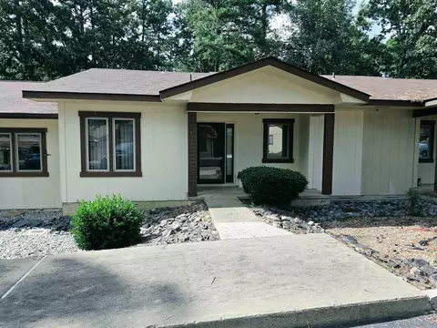 17 Lindsay Ln, Hot Springs Village, AR 71909