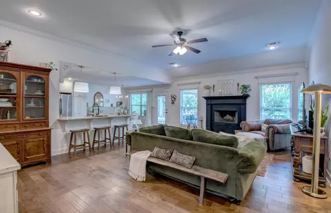 Living - 385 Reuben Dr, Alexander, AR 72002 photo 1 of 3