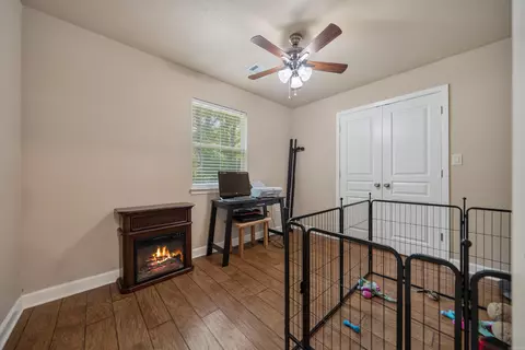 Bedroom - 471 Patterson Cir, Bismarck, AR 71929 photo 4 of 7