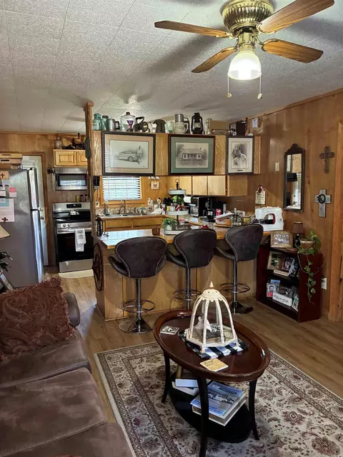 517 E Webb St # B, Mountain View, AR 72560 photo 9