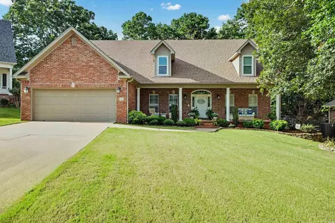 4 Berney Way Ct, Little Rock, AR 72223