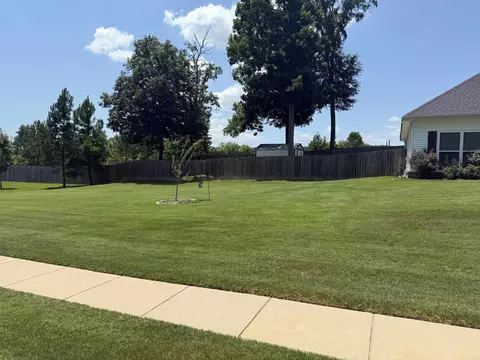 Exterior - 3903 Hampton Dr, Benton, AR 72019 photo 2 of 7