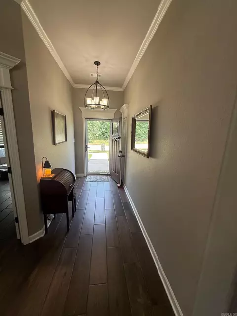 Entry Way - 3903 Hampton Dr, Benton, AR 72019 photo 1 of 2