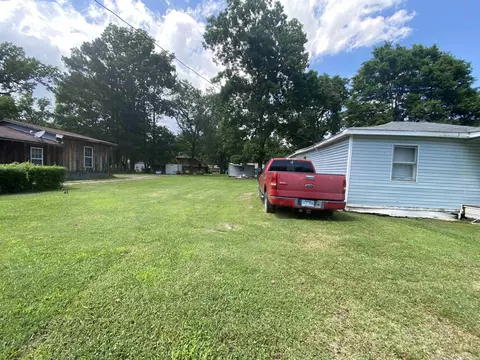 Exterior - 617 Walnut St, Augusta, AR 72006 photo 5 of 5