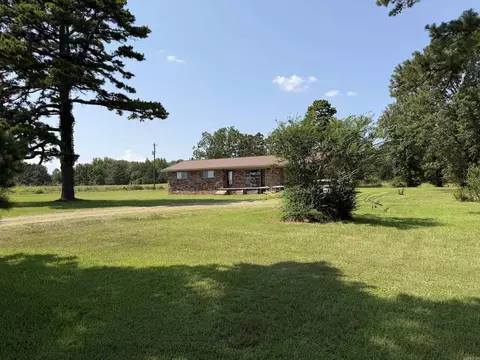 Exterior - 864 Edgemont Rd, Quitman, AR 72131 photo 3 of 14