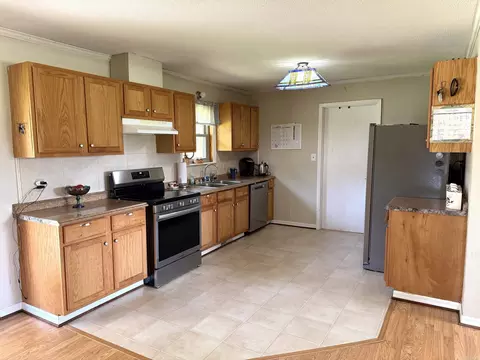 Kitchen - 864 Edgemont Rd, Quitman, AR 72131 photo 1 of 1