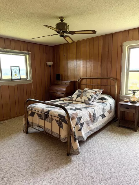 Bedroom - 864 Edgemont Rd, Quitman, AR 72131 photo 1 of 5